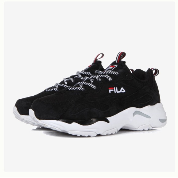 fila ray tracer white black